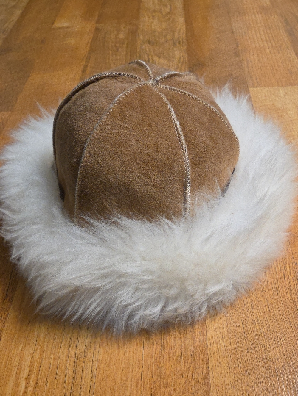 Sundance Aspen Sheepskin Handcrafted Hat Size Adult Medium Color Natural - Picture 3 of 8